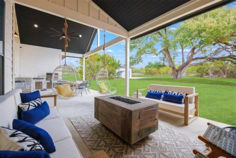 231 Hacienda Place Dripping Springs TX 78620