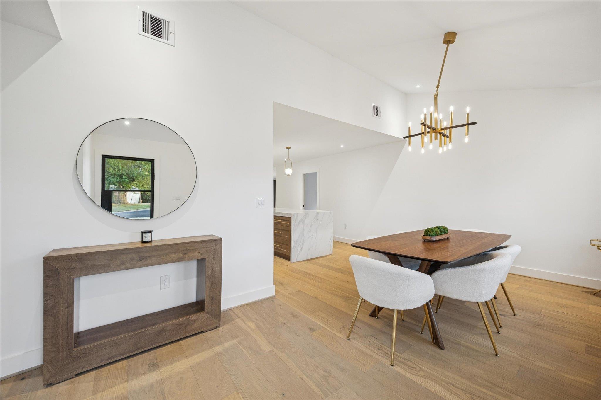 1611 Ridgehaven Drive Austin TX 78723