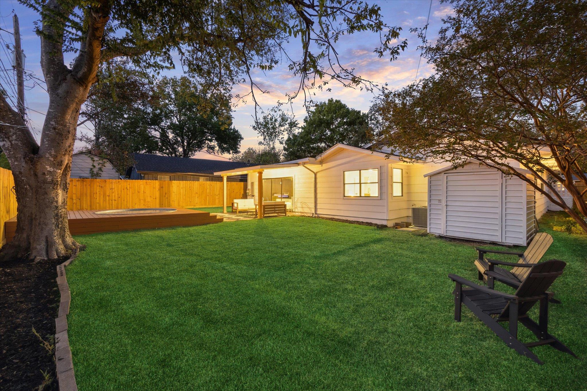 1611 Ridgehaven Drive Austin TX 78723