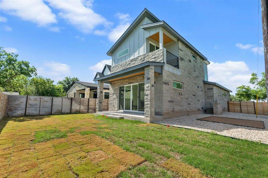 501 E Burton Street Manor TX 78653