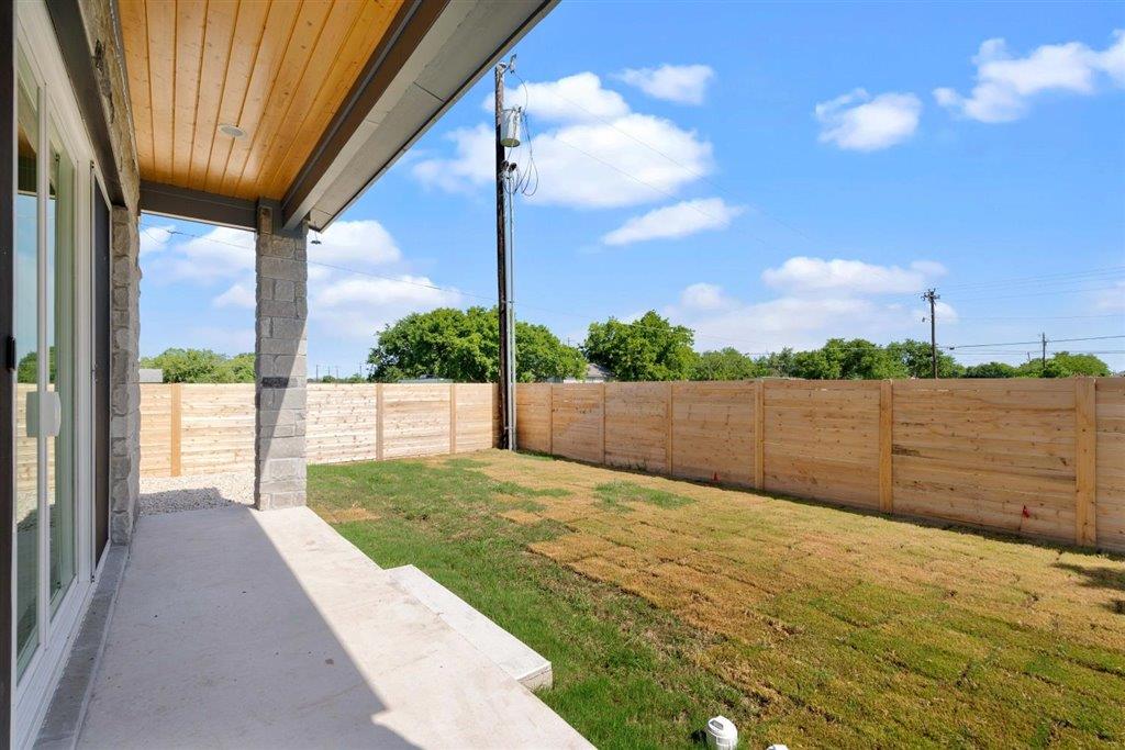 501 E Burton Street Manor TX 78653