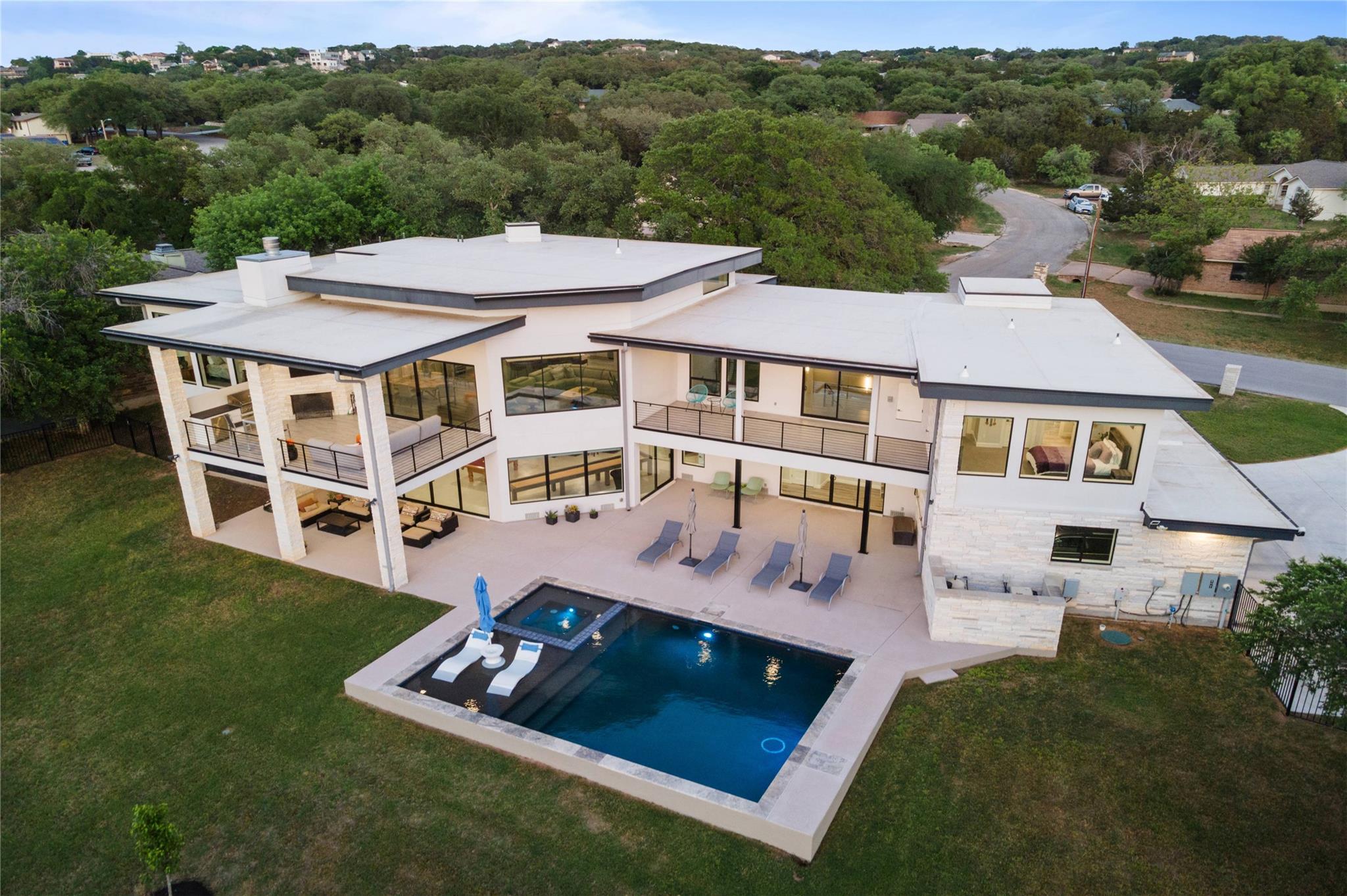 2912 Patriot Drive Lago Vista TX 78645