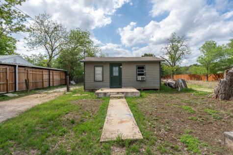 1130 Gravel Street San Marcos TX 78666