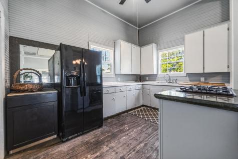 604 Avenue B Lexington TX 78947