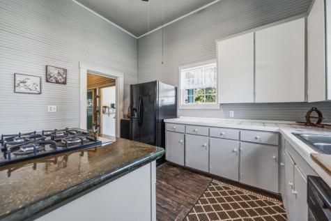 604 Avenue B Lexington TX 78947