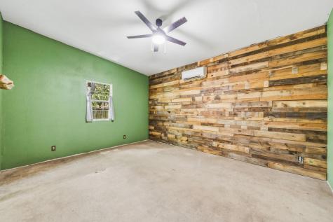 604 Avenue B Lexington TX 78947