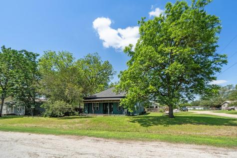 604 Avenue B Lexington TX 78947