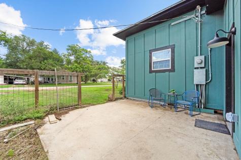 604 Avenue B Lexington TX 78947
