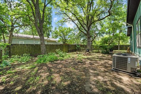 604 Avenue B Lexington TX 78947