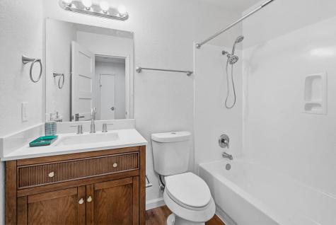 114 Loryn Drive Hutto TX 78634