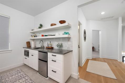 438 Pear Tree Lane Austin TX 78737