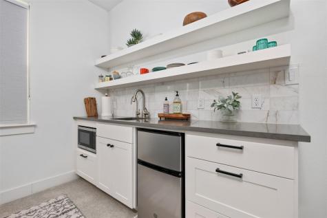 438 Pear Tree Lane Austin TX 78737