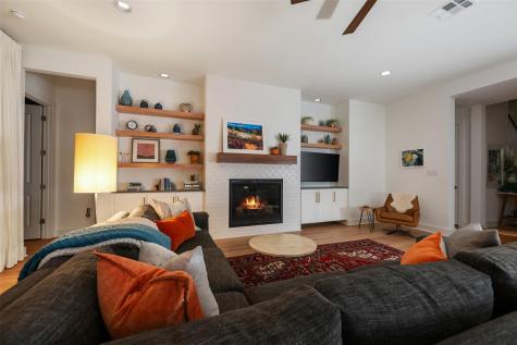 438 Pear Tree Lane Austin TX 78737