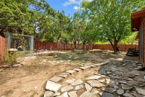 104 Carefree Circle Lakeway TX 78734