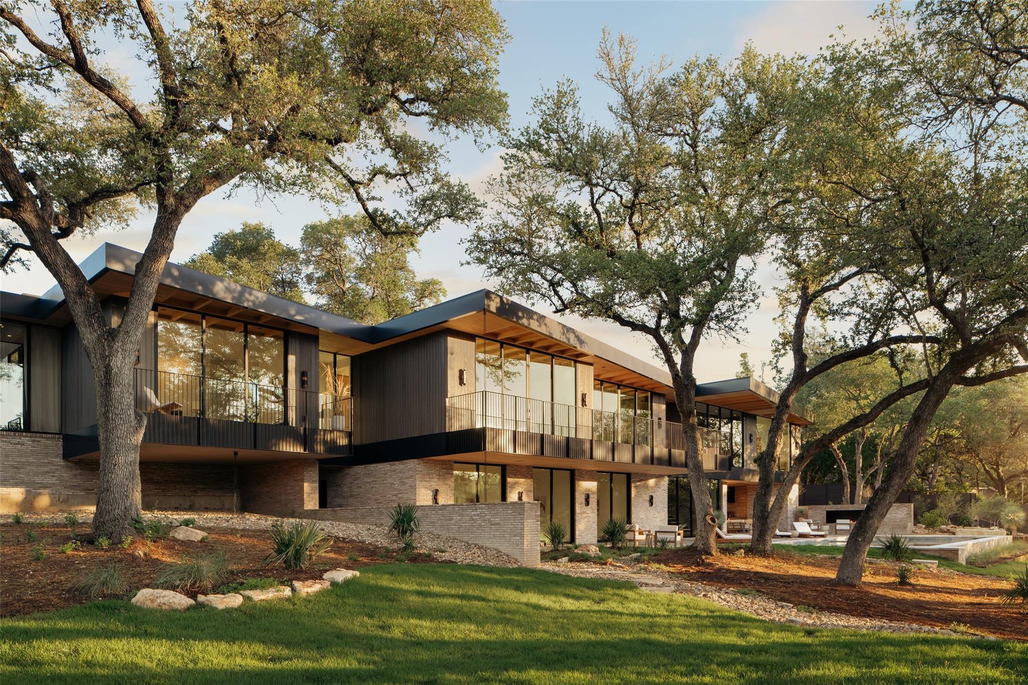 7001 Oak Shores Drive Austin TX 78730