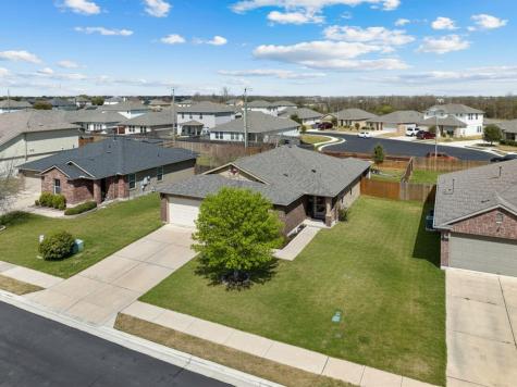 507 Luna Vista Drive Hutto TX 78634