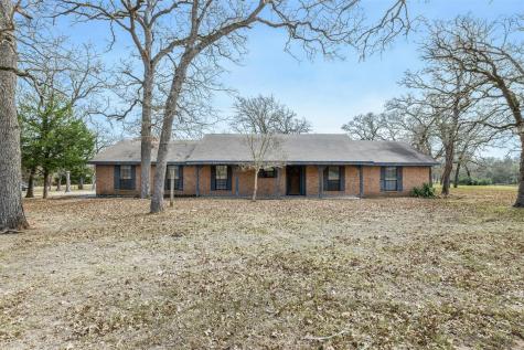 1196 Sherrill Lane Lexington TX 78947