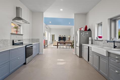 4992 Fm 1624 Lexington TX 78947