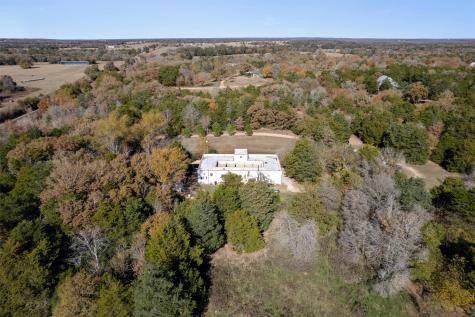 4992 Fm 1624 Lexington TX 78947