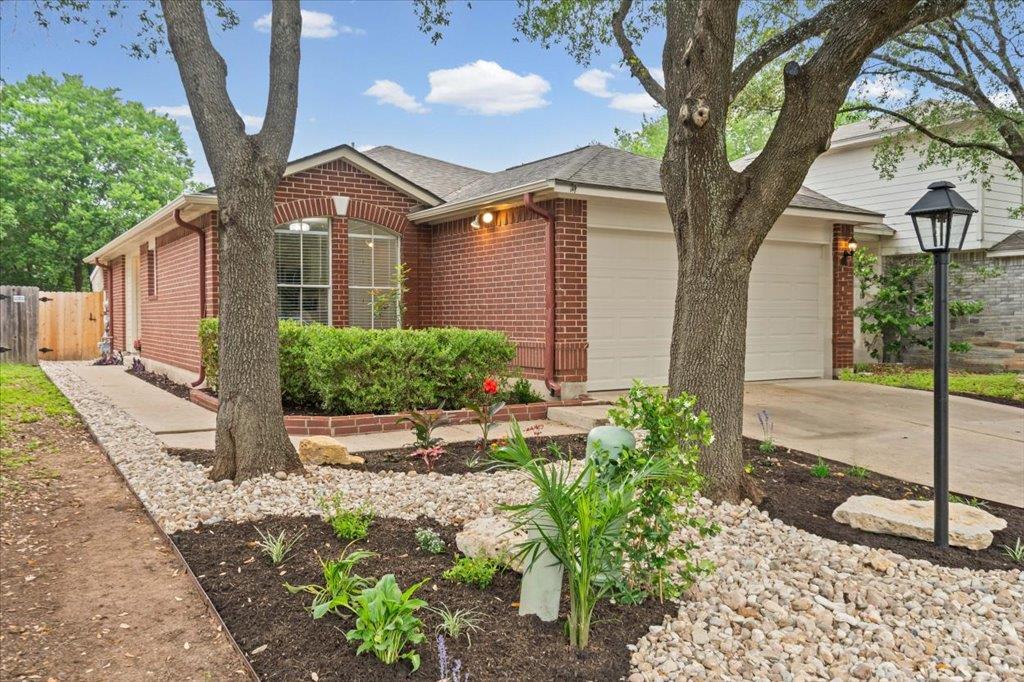 1404 Sir Thopas Trail Austin TX 78748