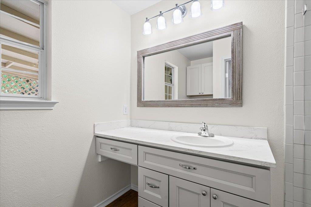 1404 Sir Thopas Trail Austin TX 78748