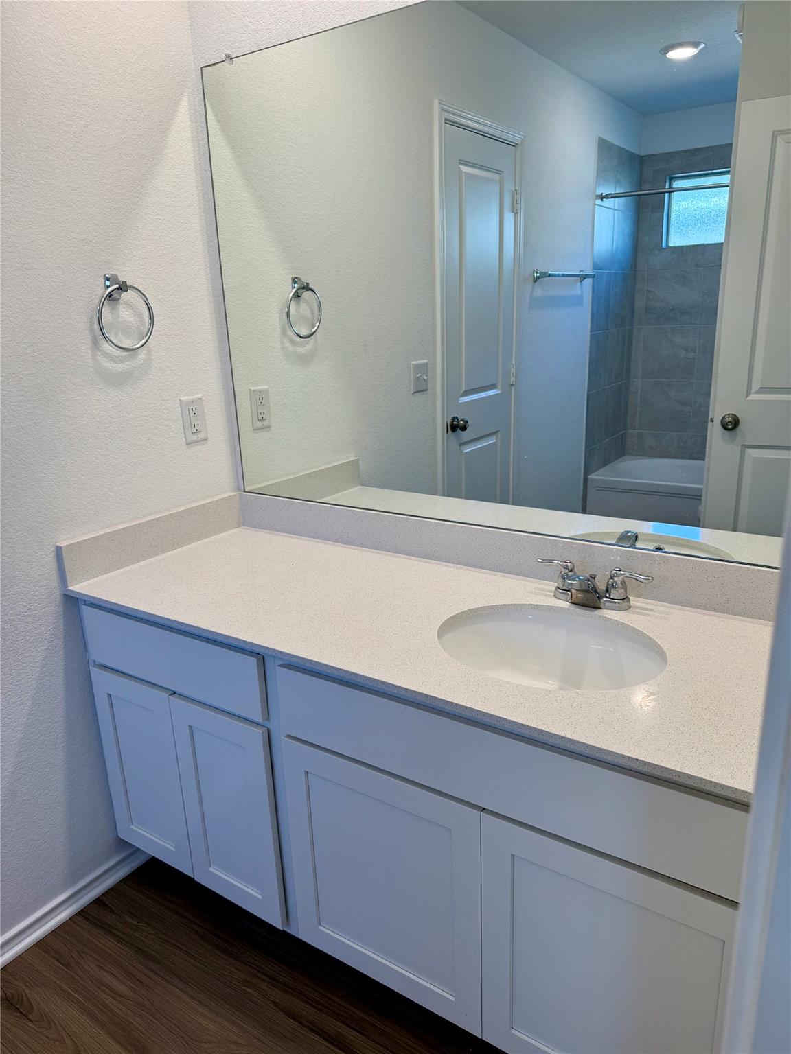 391 Barcelona Kyle TX 78640