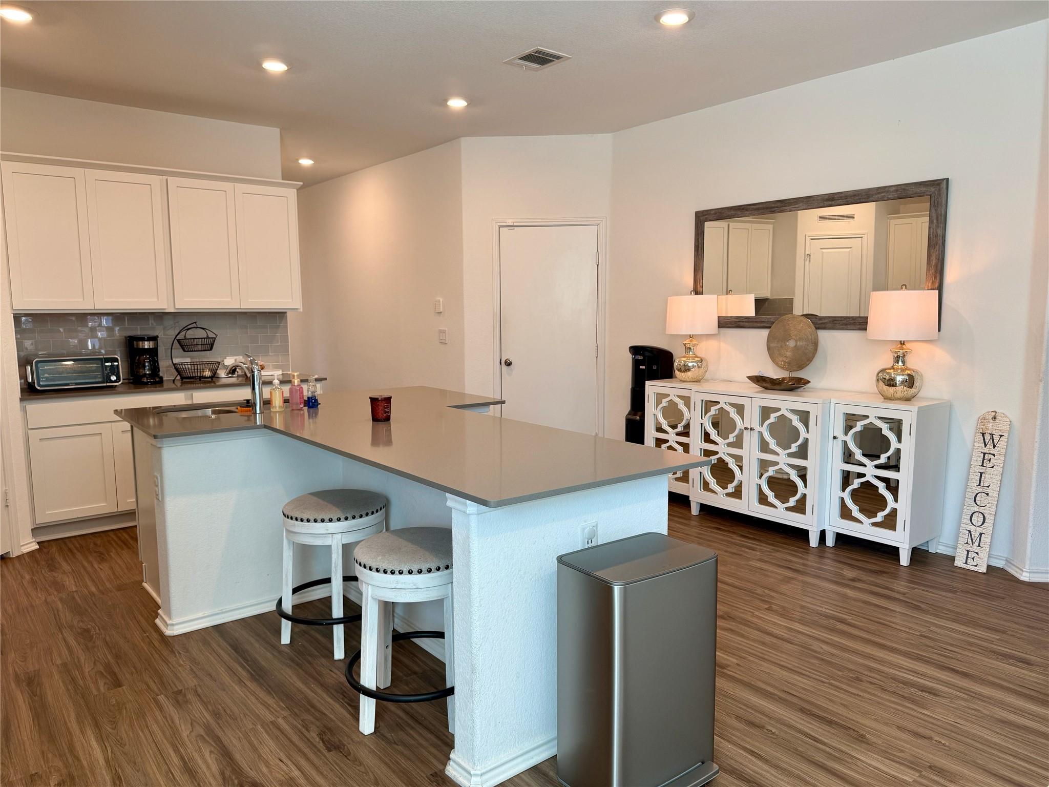 391 Barcelona Kyle TX 78640