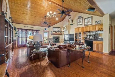 14410 & 14380 W Hero Way W Leander TX 78641