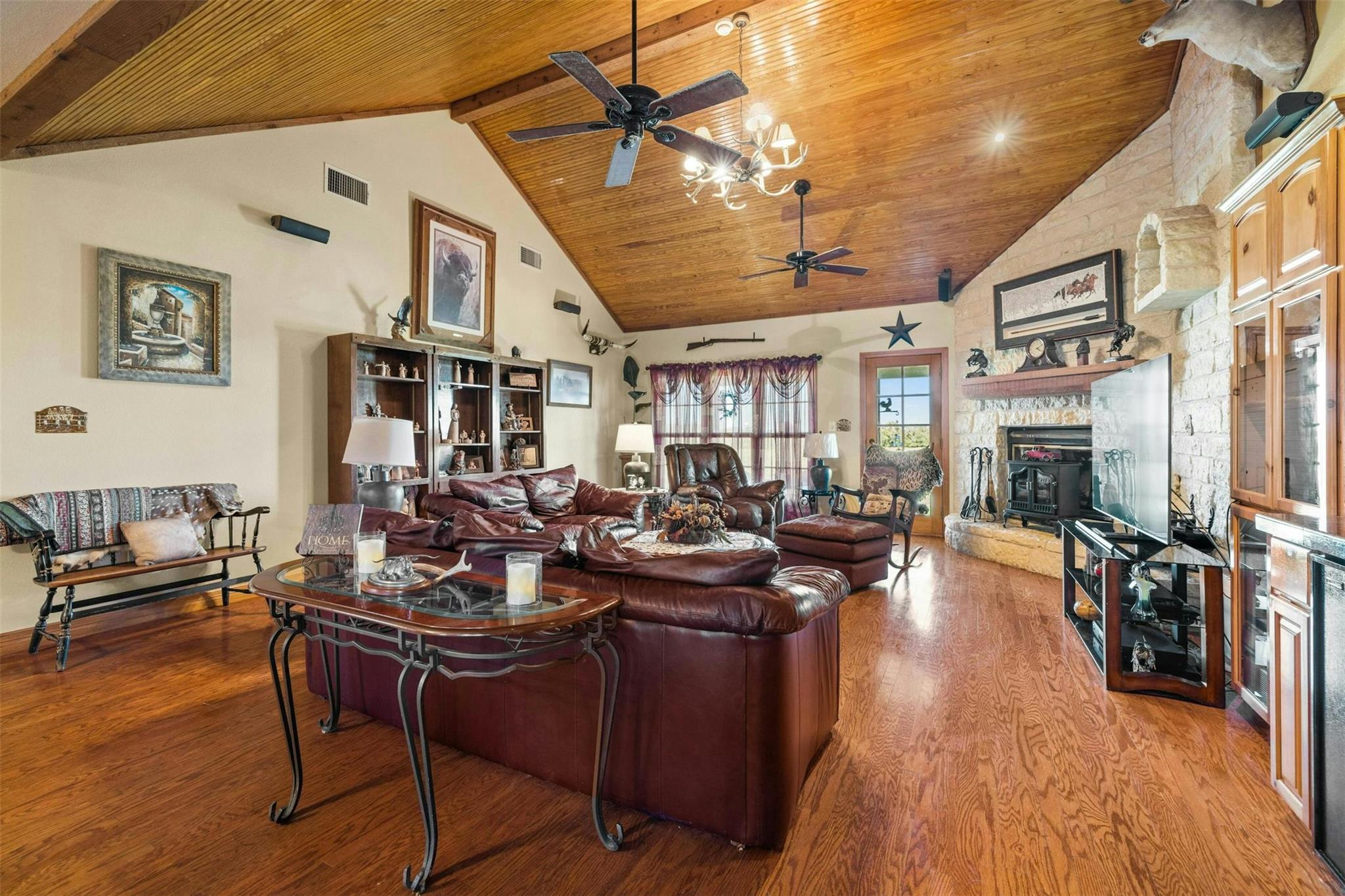 14410 & 14380 W Hero Way W Leander TX 78641