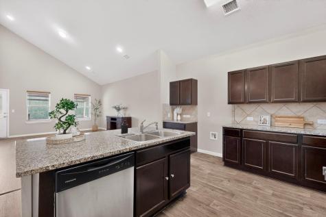 5905 Diamondleaf Bend Austin TX 78724