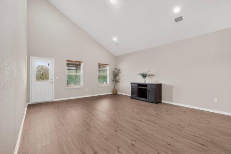5905 Diamondleaf Bend Austin TX 78724