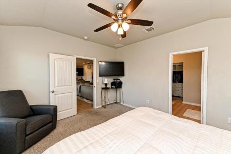 112 Groves Lane Hutto TX 78634