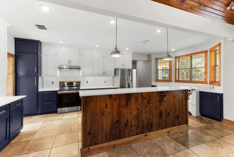 967 Falconwood Drive San Marcos TX 78666