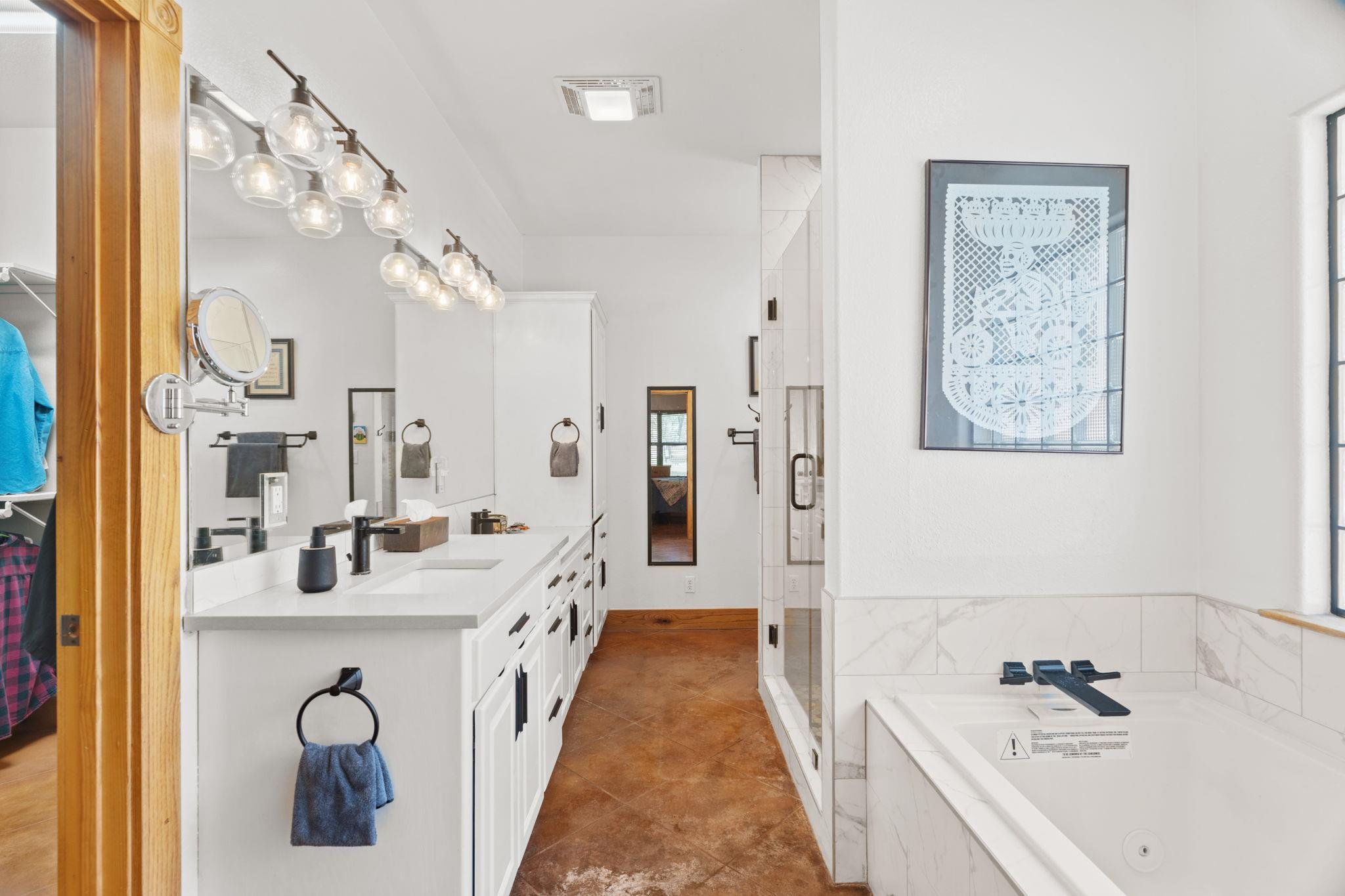102 Camm Lary Circle Burnet TX 78611