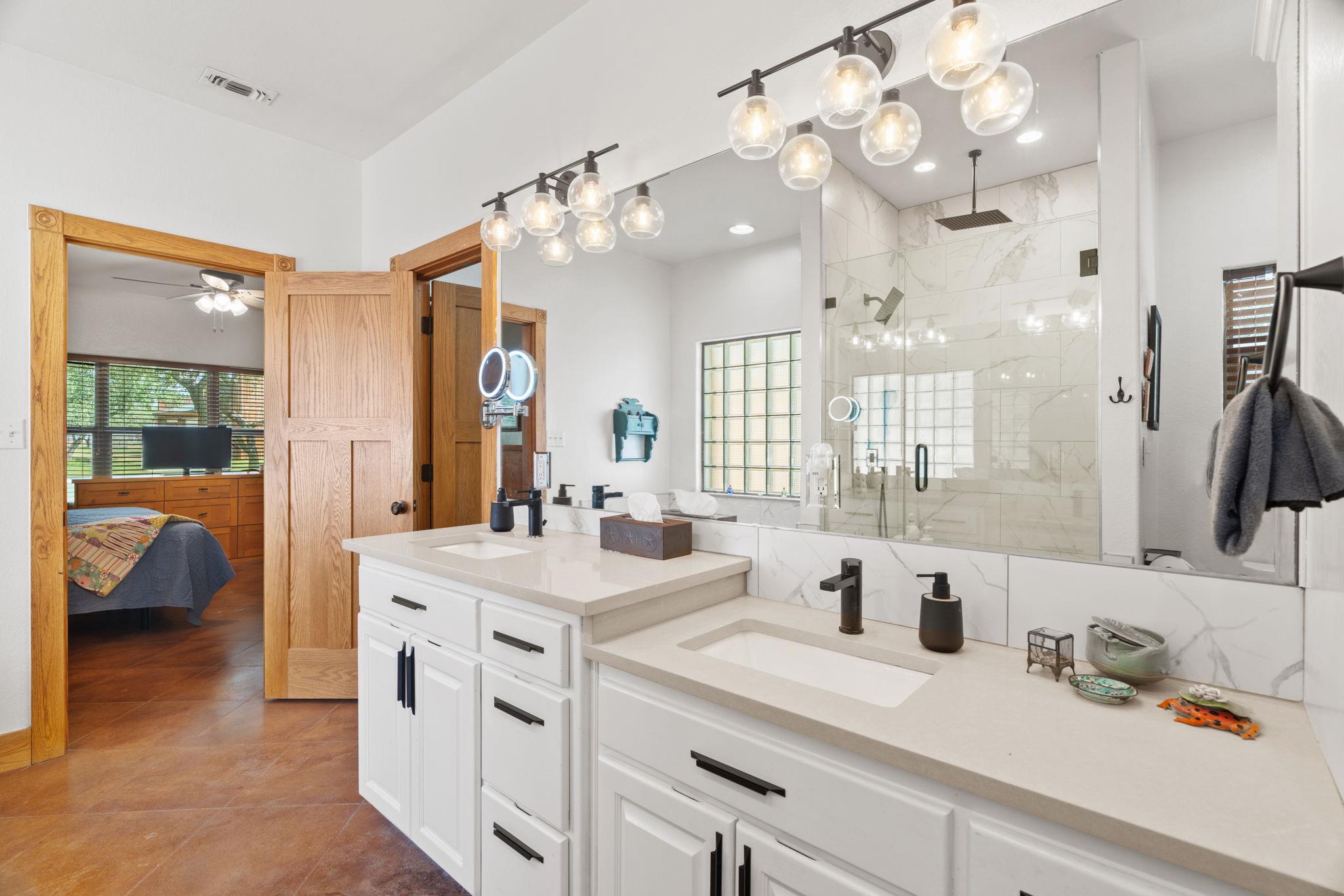 102 Camm Lary Circle Burnet TX 78611