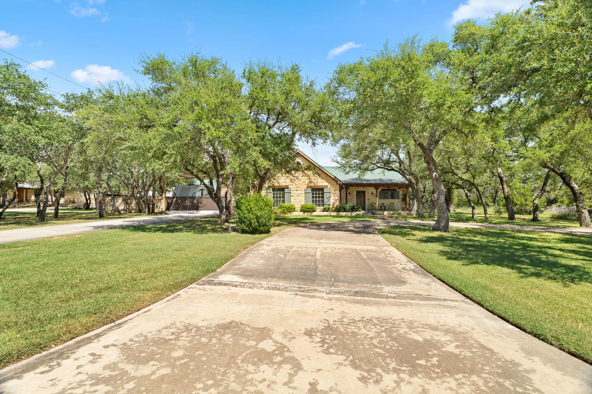102 Camm Lary Circle Burnet TX 78611