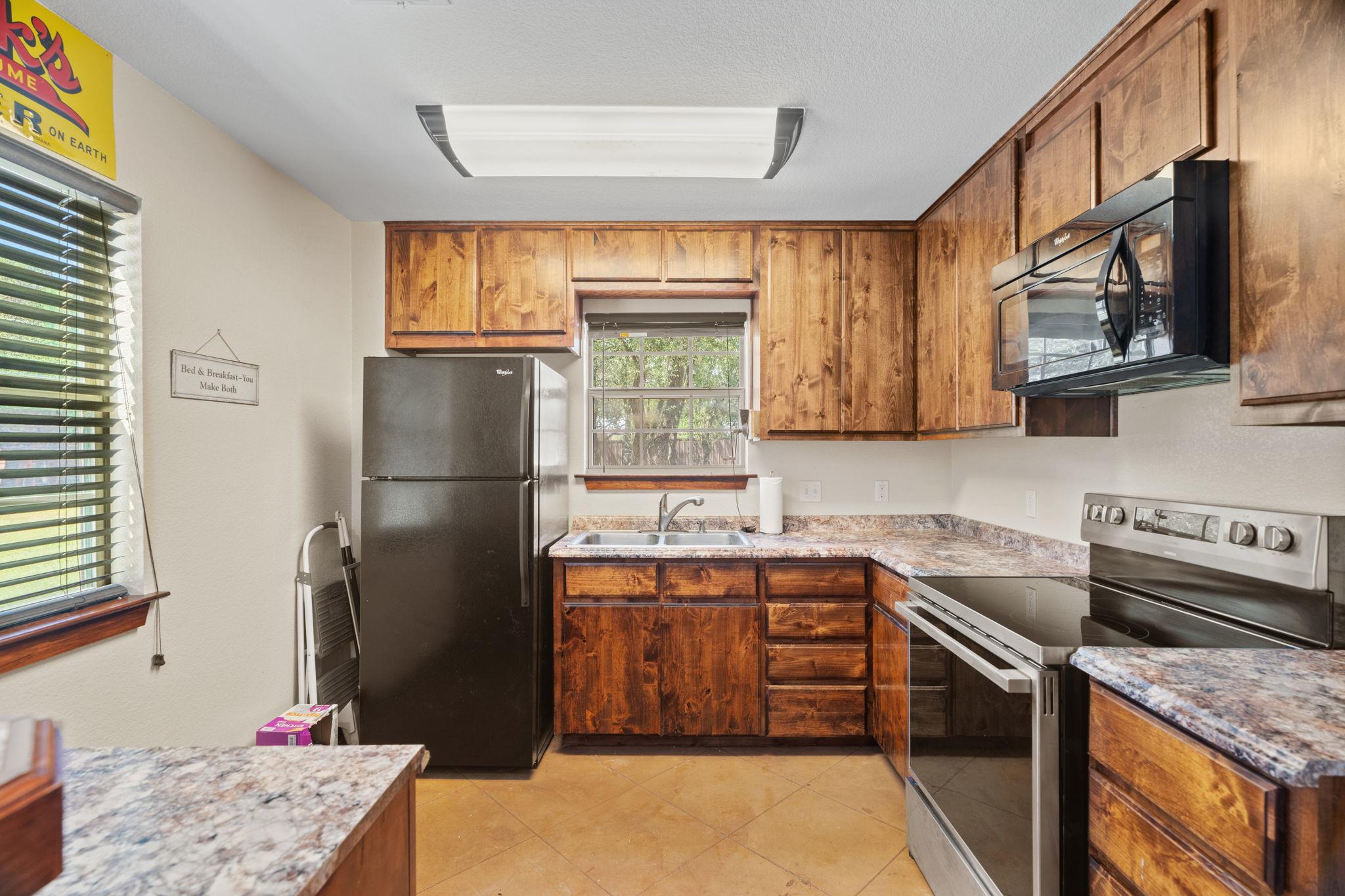 102 Camm Lary Circle Burnet TX 78611