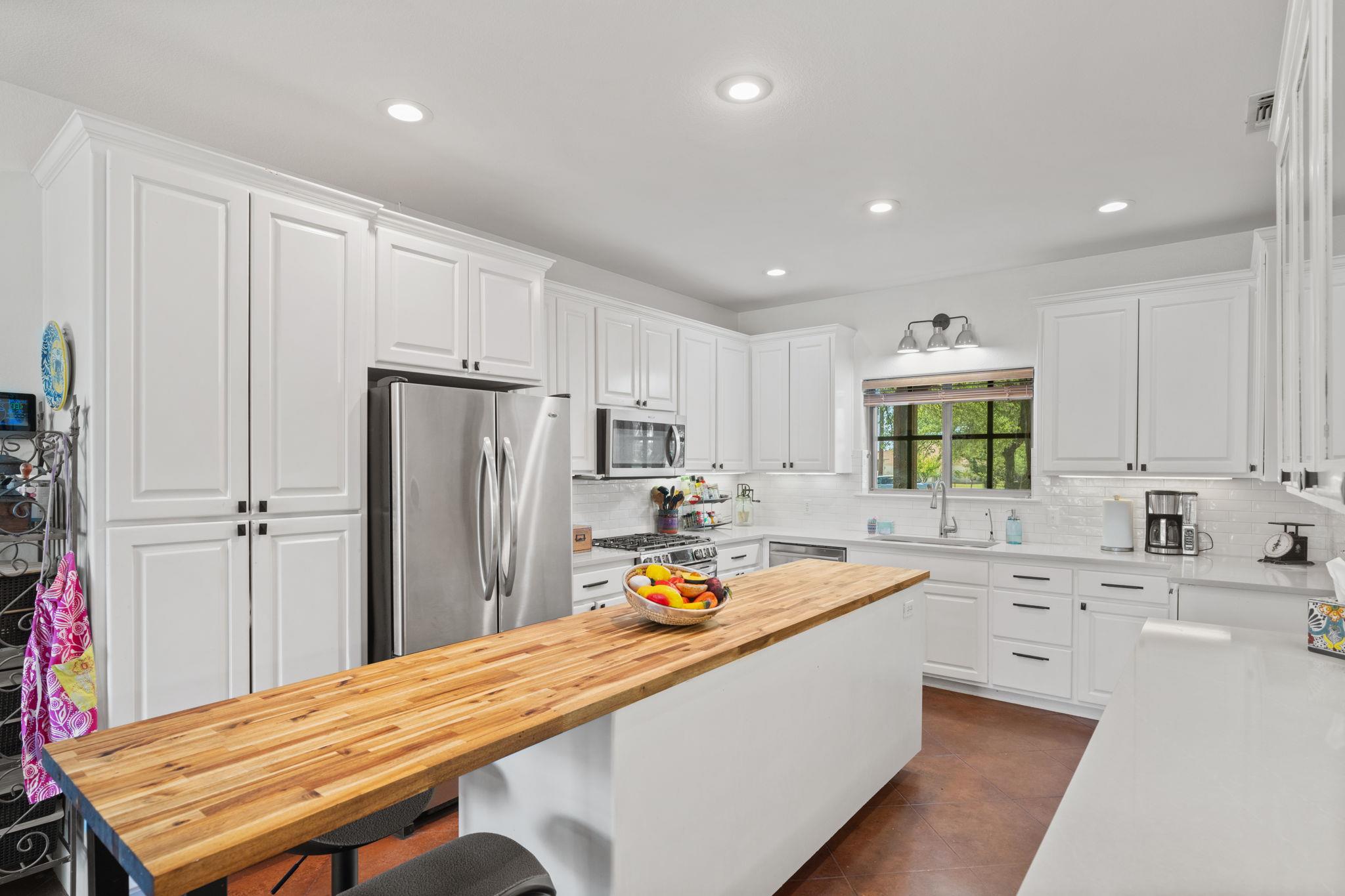 102 Camm Lary Circle Burnet TX 78611