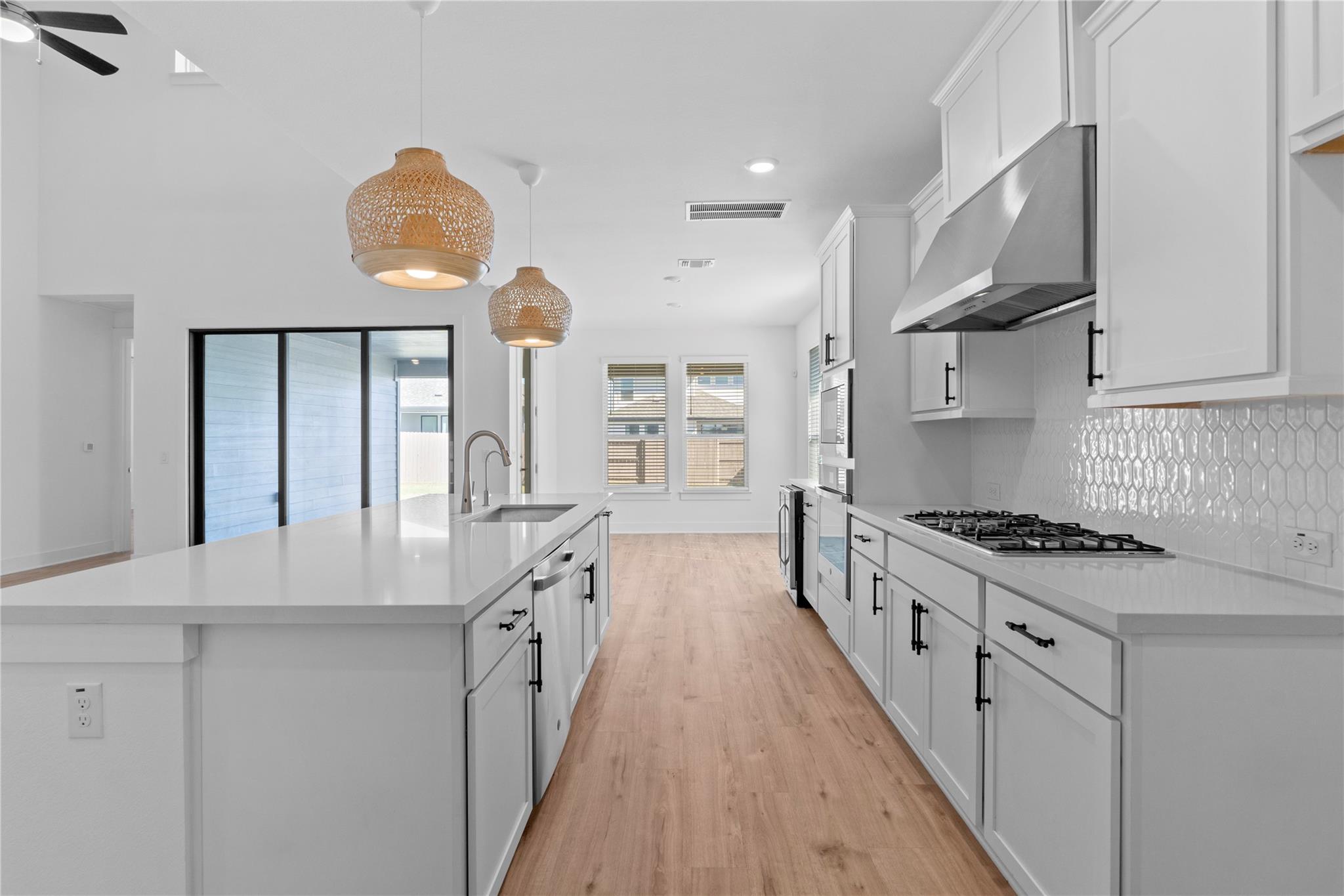 7909 Edmondson Bend Austin TX 78744