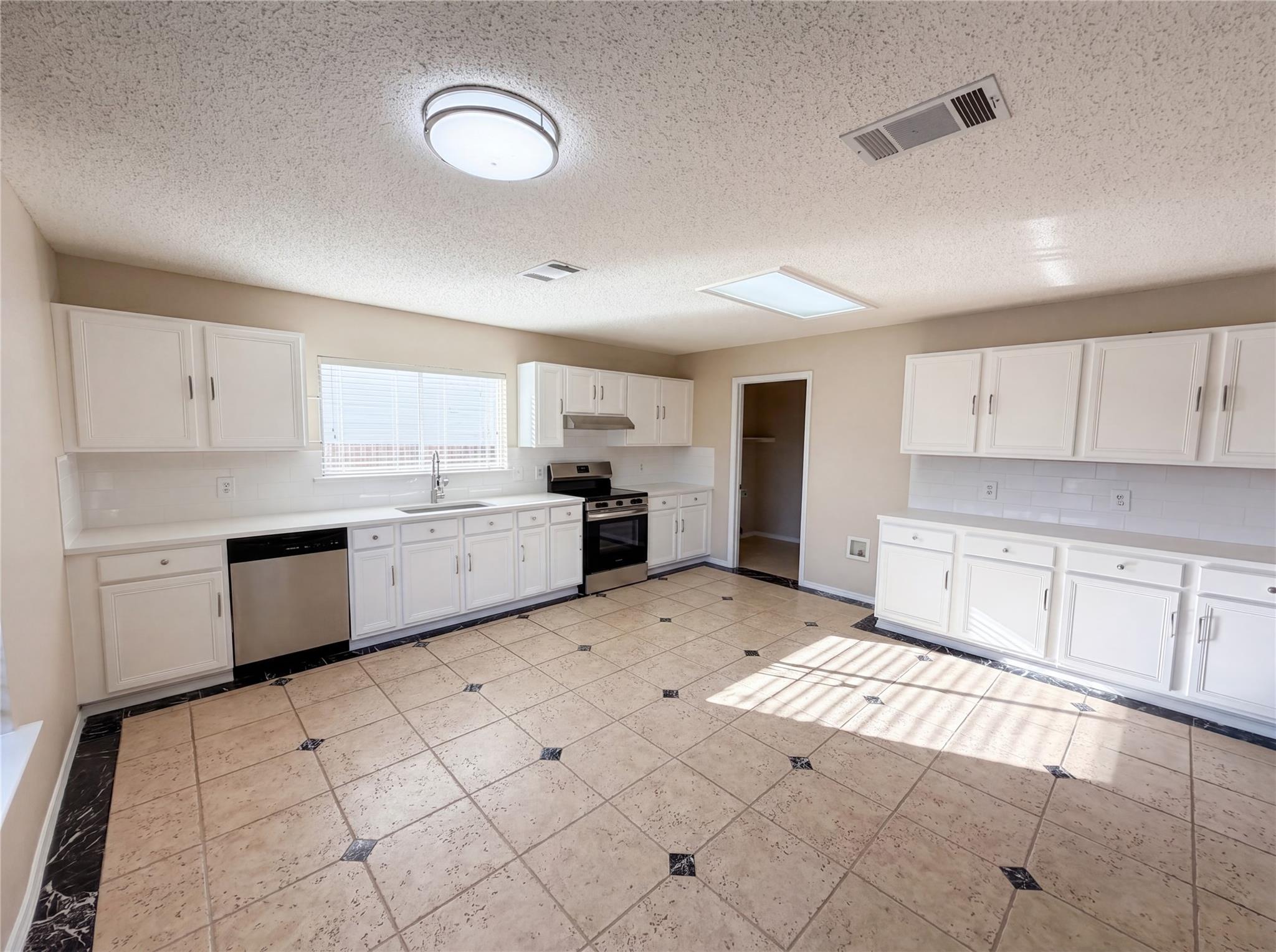 2727 High Point Drive Round Rock TX 78664