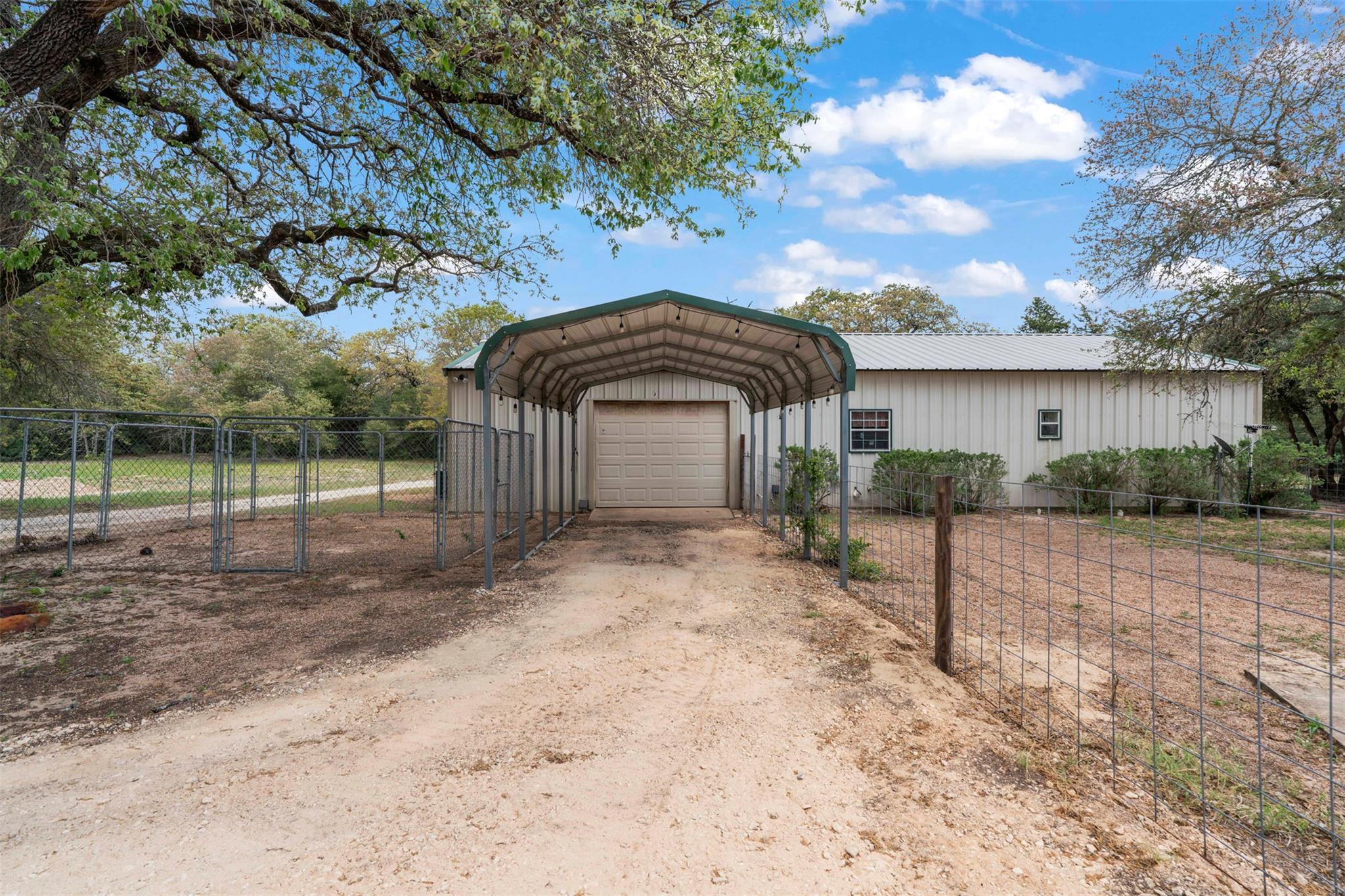 10996 Cr 311 Rockdale TX 76567
