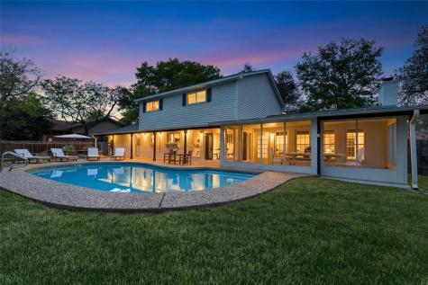 2403 Comburg Castle Way Austin TX 78748