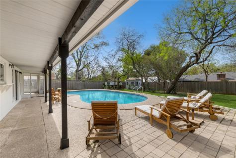 2403 Comburg Castle Way Austin TX 78748