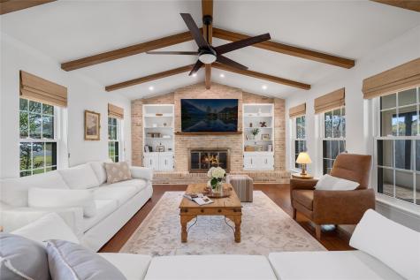2403 Comburg Castle Way Austin TX 78748