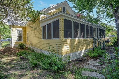 602 Mills Street Smithville TX 78957