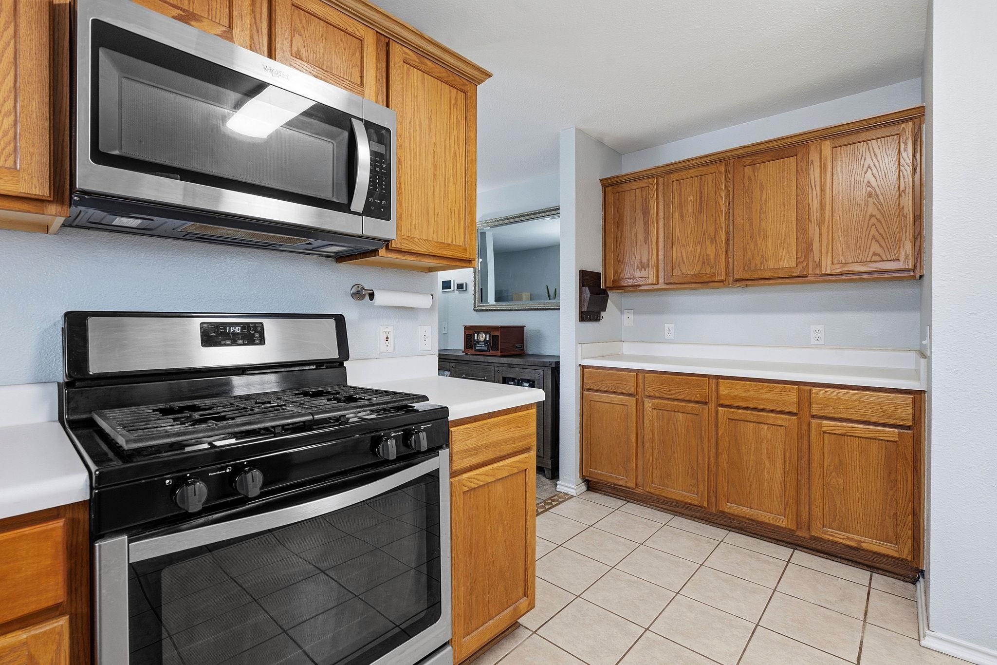626 Atlantis Kyle TX 78640