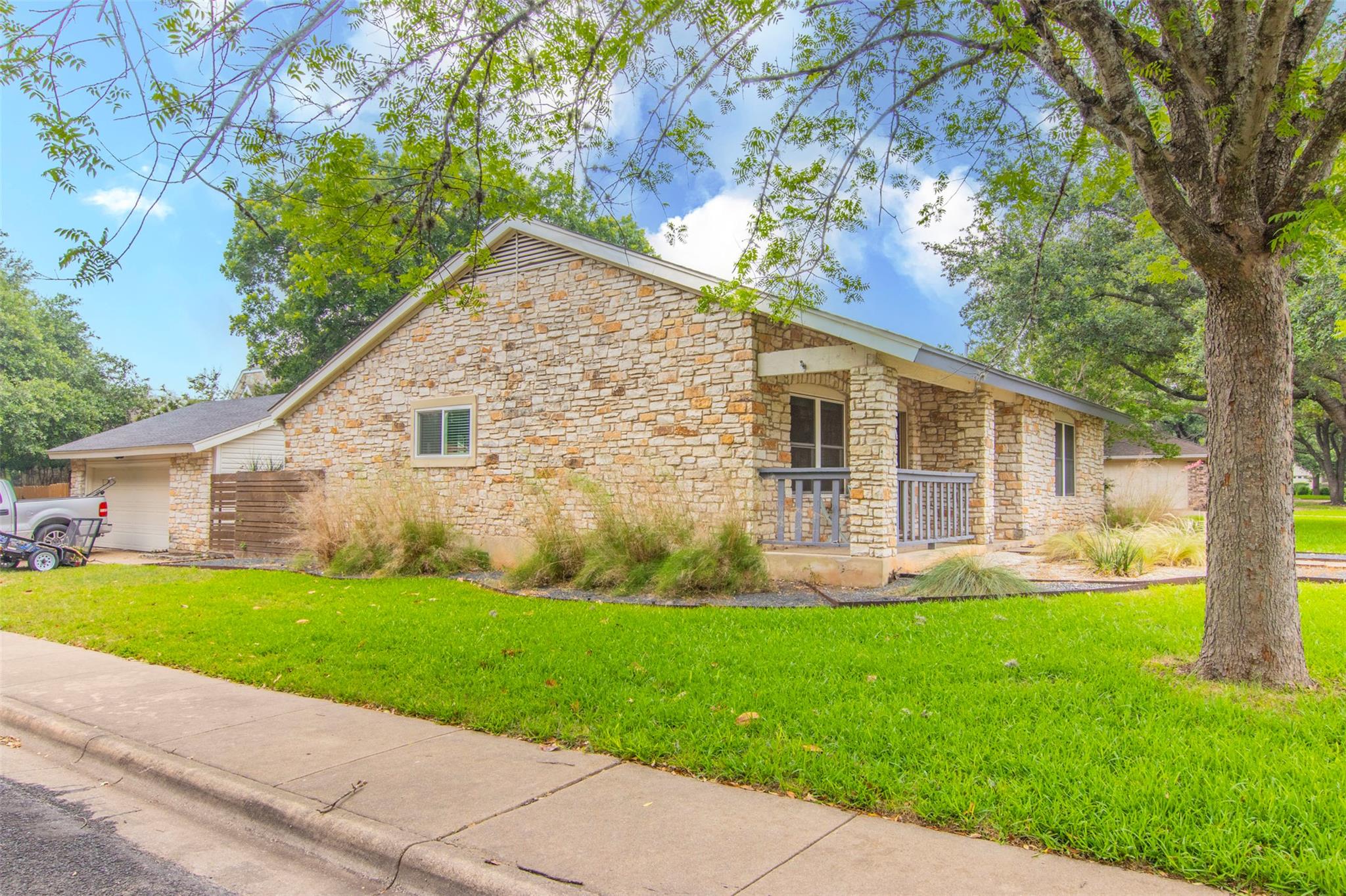 2400 Braemar Cove Austin TX 78747