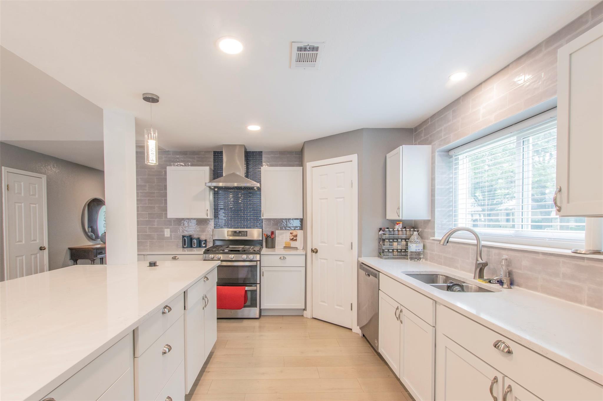 2400 Braemar Cove Austin TX 78747