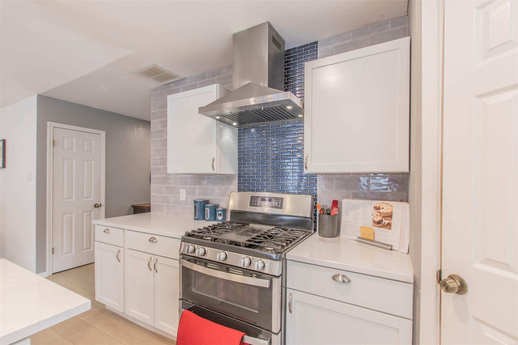2400 Braemar Cove Austin TX 78747