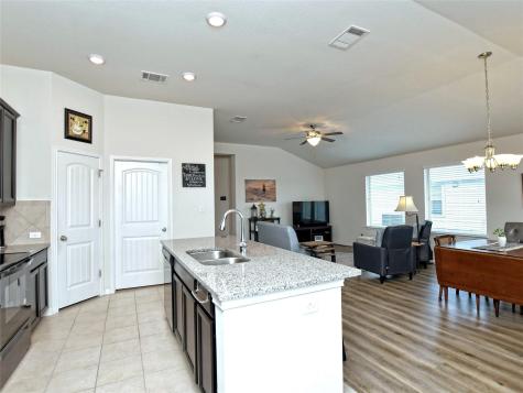130 Sunshine Lane Kyle TX 78640